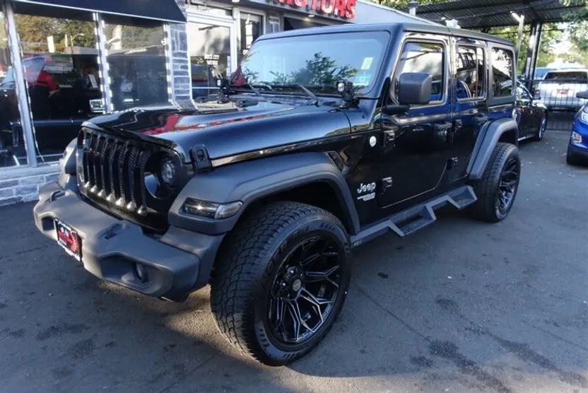 2018 Jeep Wrangler Unlimited Sport photo 1