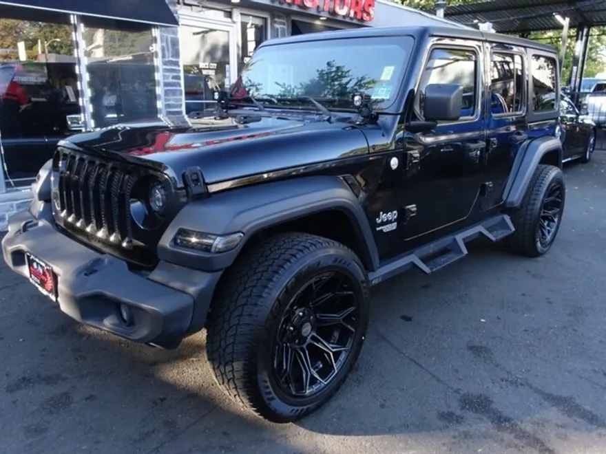 2018 Jeep Wrangler Unlimited Sport photo 1