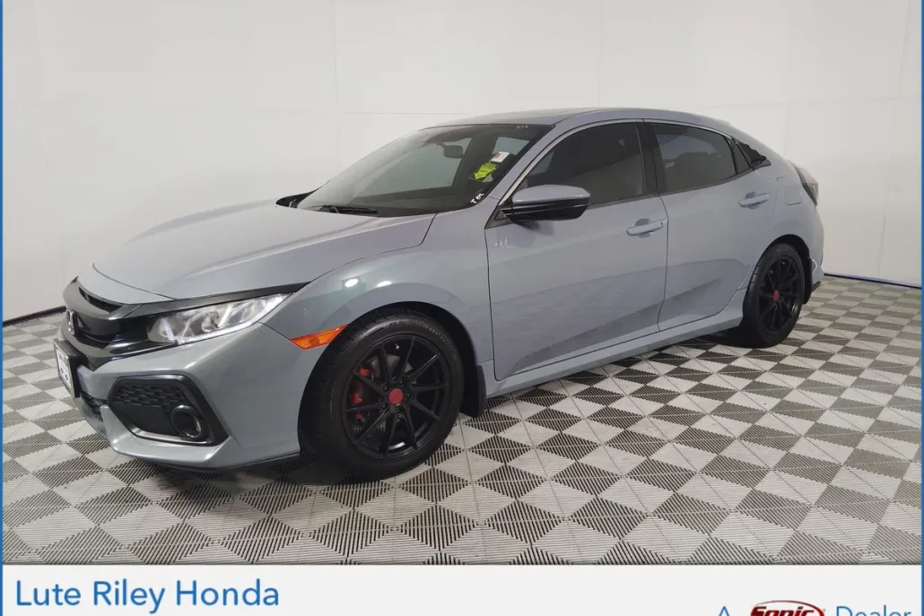 2019 Honda Civic EX Hatchback photo 1