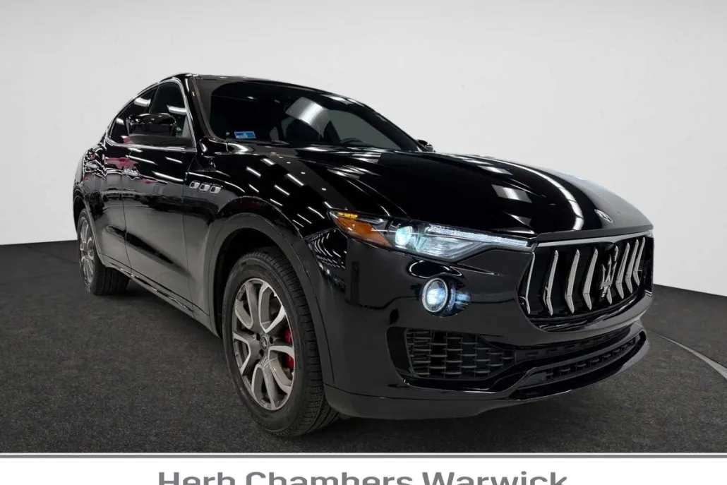 2021 Maserati Levante Base photo 1