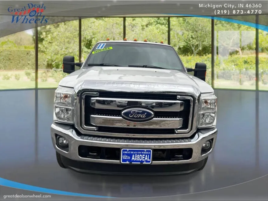 2011 Ford F-250 Lariat photo 1