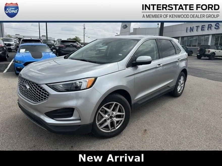 2024 Ford Edge SEL photo 1