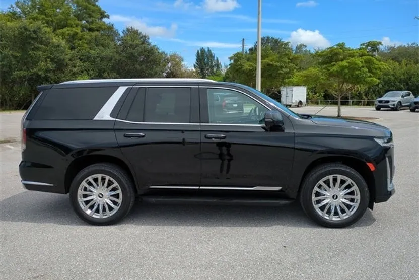 2023 Cadillac Escalade Premium Luxury photo 1
