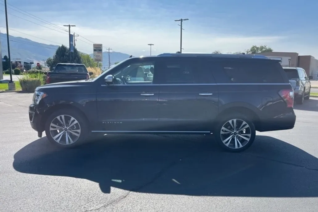2021 Ford Expedition MAX Platinum photo 1
