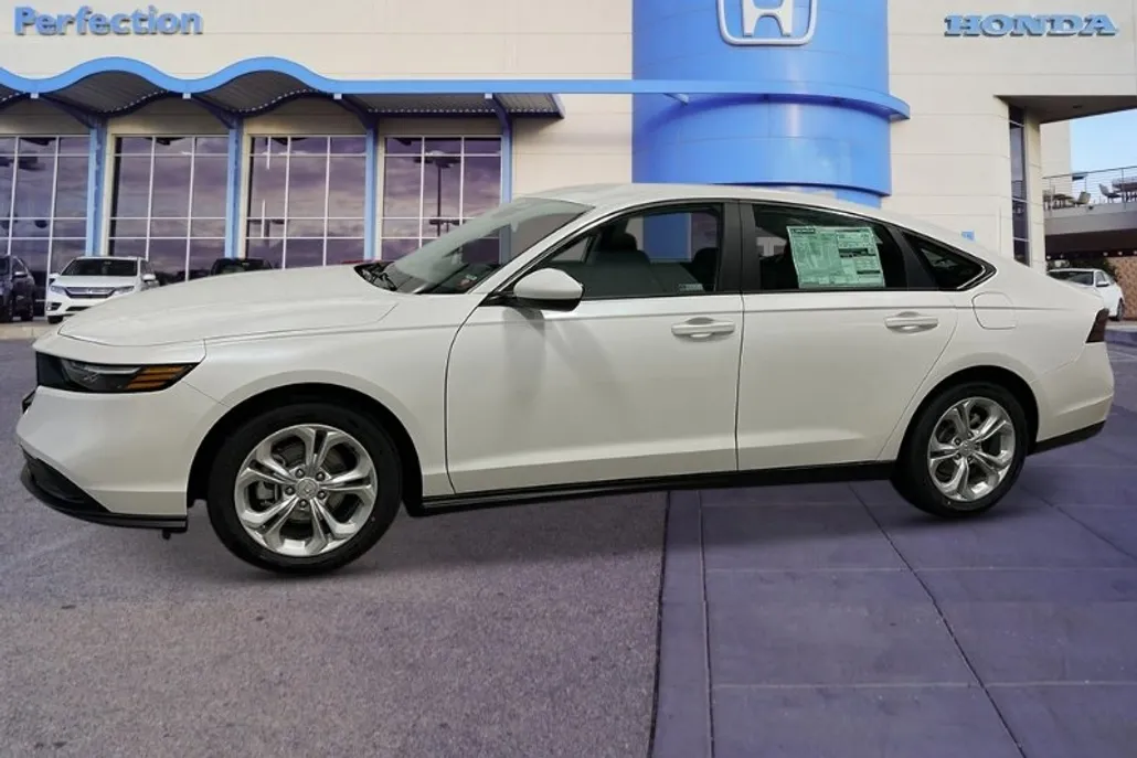 2025 Honda Accord LX photo 1
