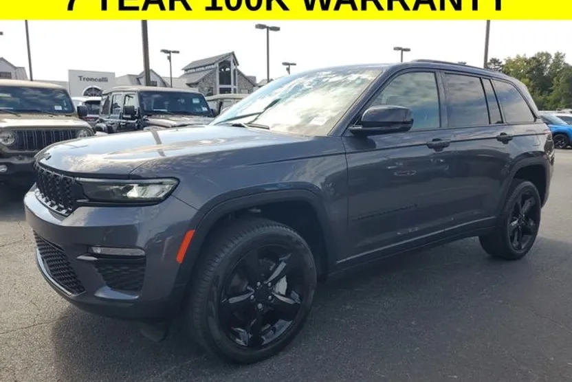2024 Jeep Grand Cherokee Limited photo 1
