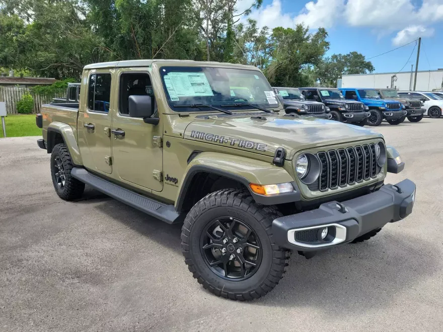 2025 Jeep Gladiator Sport photo 1