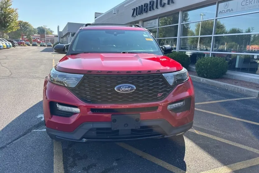 2020 Ford Explorer ST photo 1