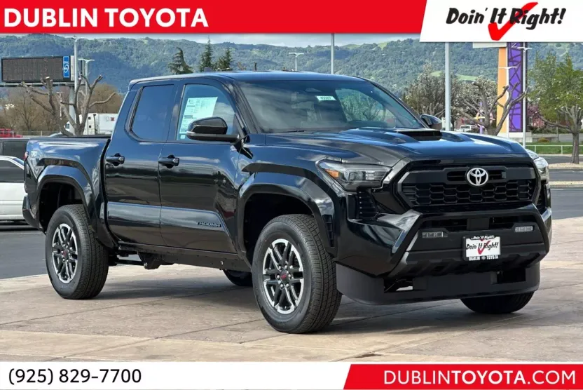 2025 Toyota Tacoma photo 1