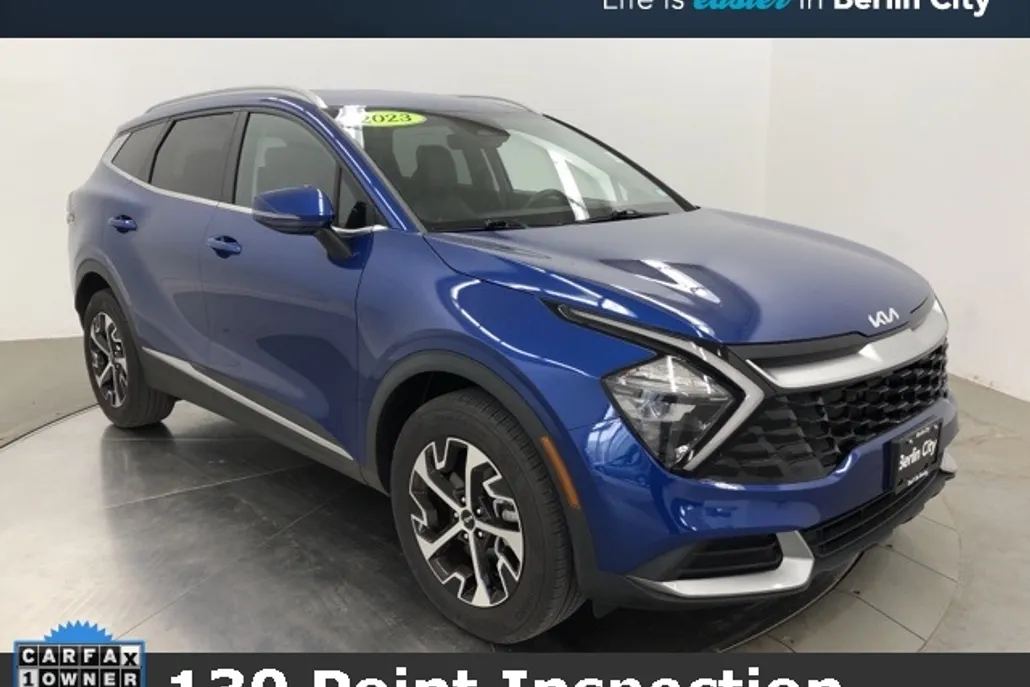 2023 Kia Sportage EX photo 1