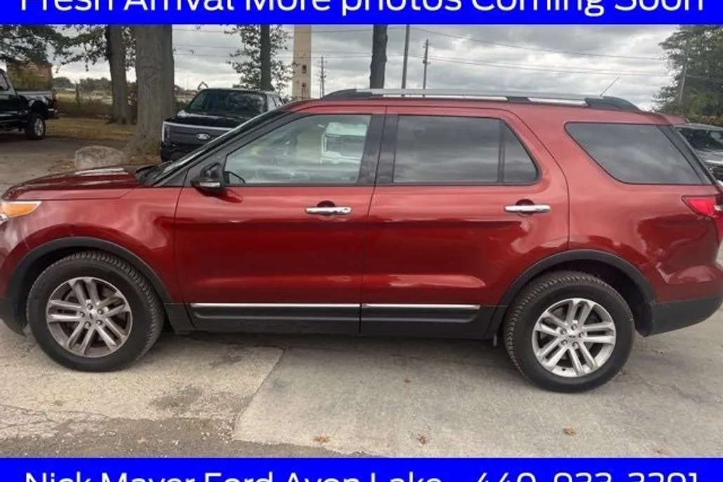 2014 Ford Explorer XLT photo 1