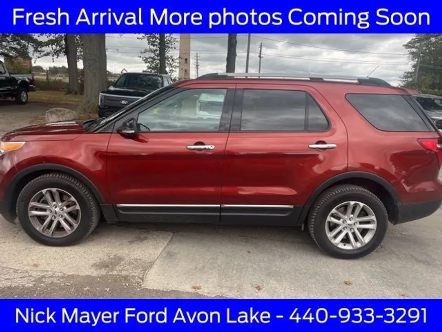 2014 Ford Explorer XLT photo 1