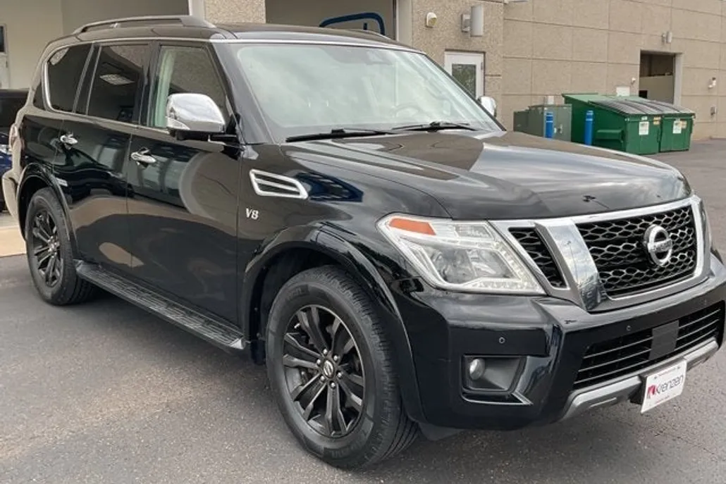 2020 Nissan Armada Platinum photo 1