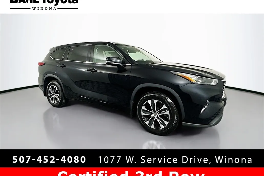 2022 Toyota Highlander XLE photo 1
