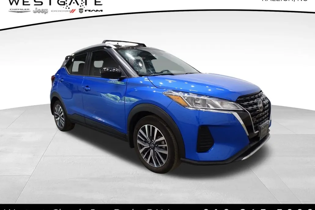 2022 Nissan Kicks SV photo 1