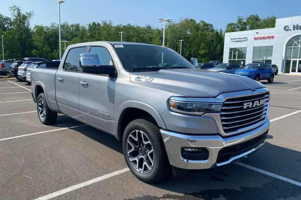2025 Ram 1500 Laramie photo 1