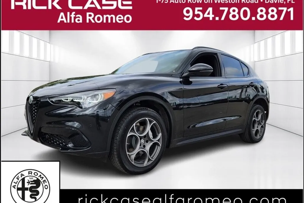 2025 Alfa Romeo Stelvio Sprint photo 1
