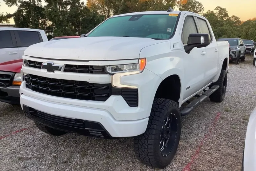 2023 Chevrolet Silverado 1500 RST photo 1