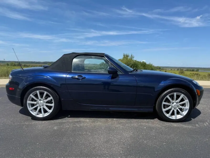 2008 Mazda MX-5 Miata Miata Grand Touring photo 1