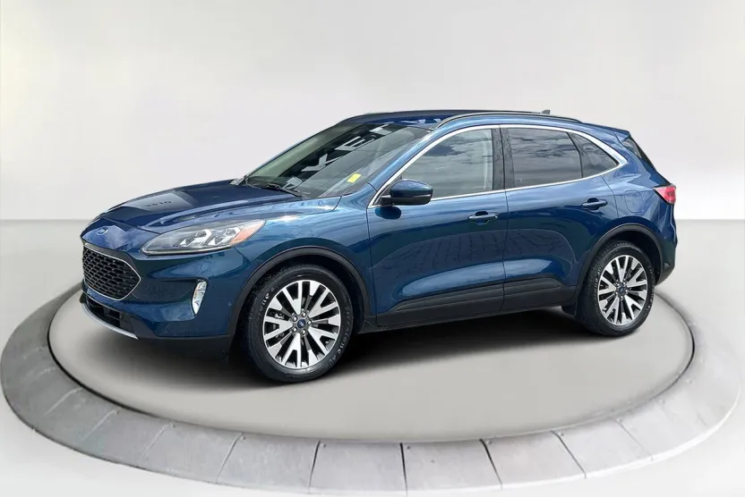 2020 Ford Escape Titanium Hybrid photo 1