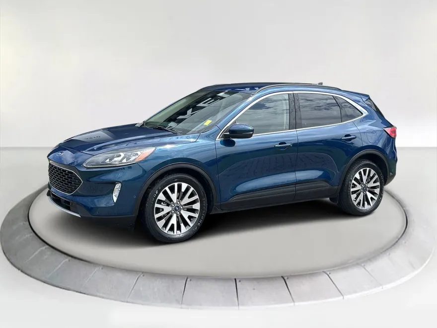 2020 Ford Escape Titanium Hybrid photo 1