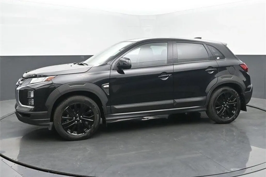 2024 Mitsubishi Outlander Sport S photo 1