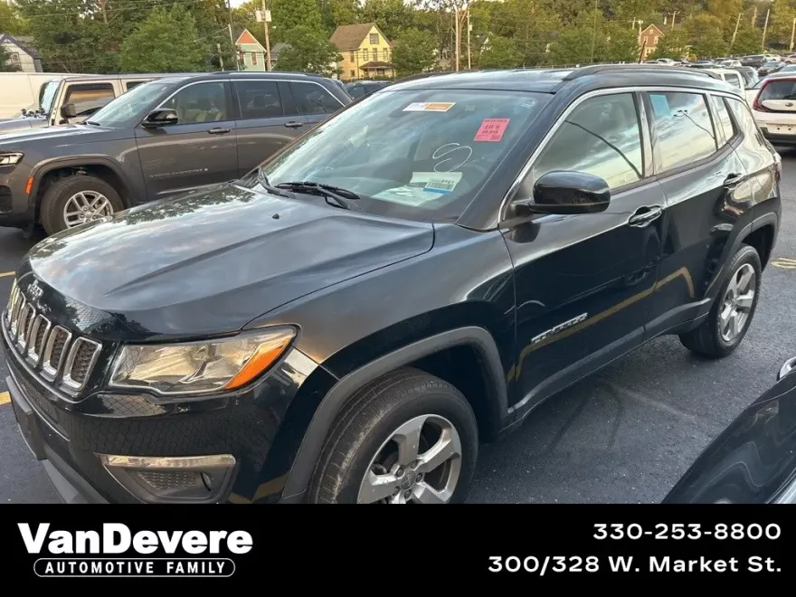 2018 Jeep Compass Latitude photo 1