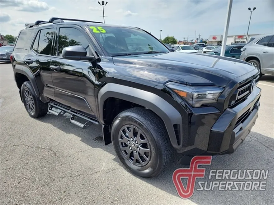 2025 Toyota 4Runner SR5 4WD photo 1