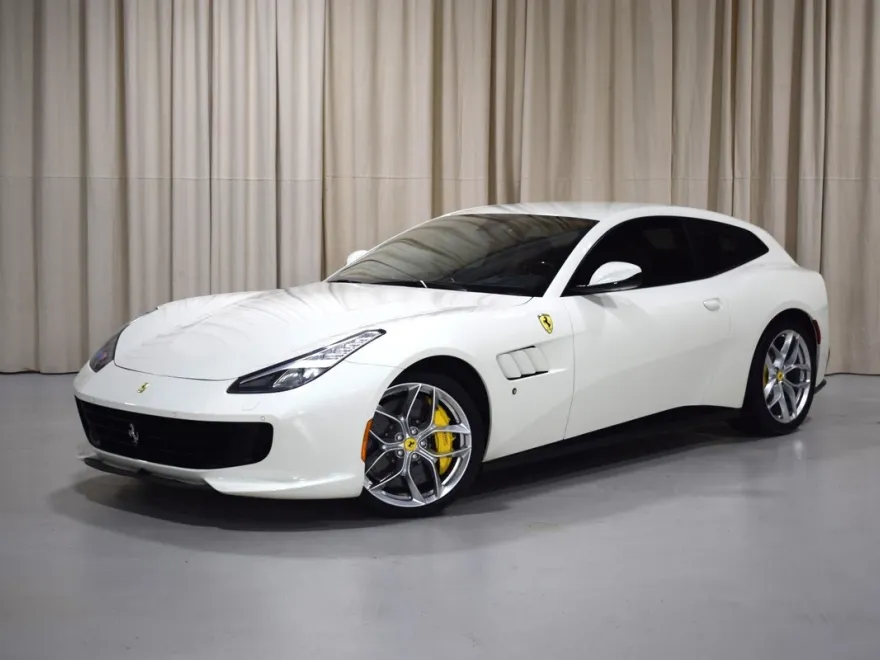 2018 Ferrari GTC4Lusso T photo 1
