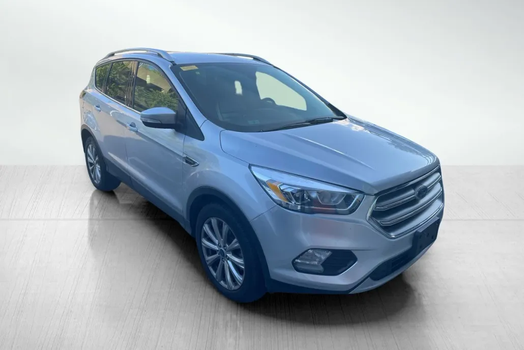 2017 Ford Escape Titanium photo 1