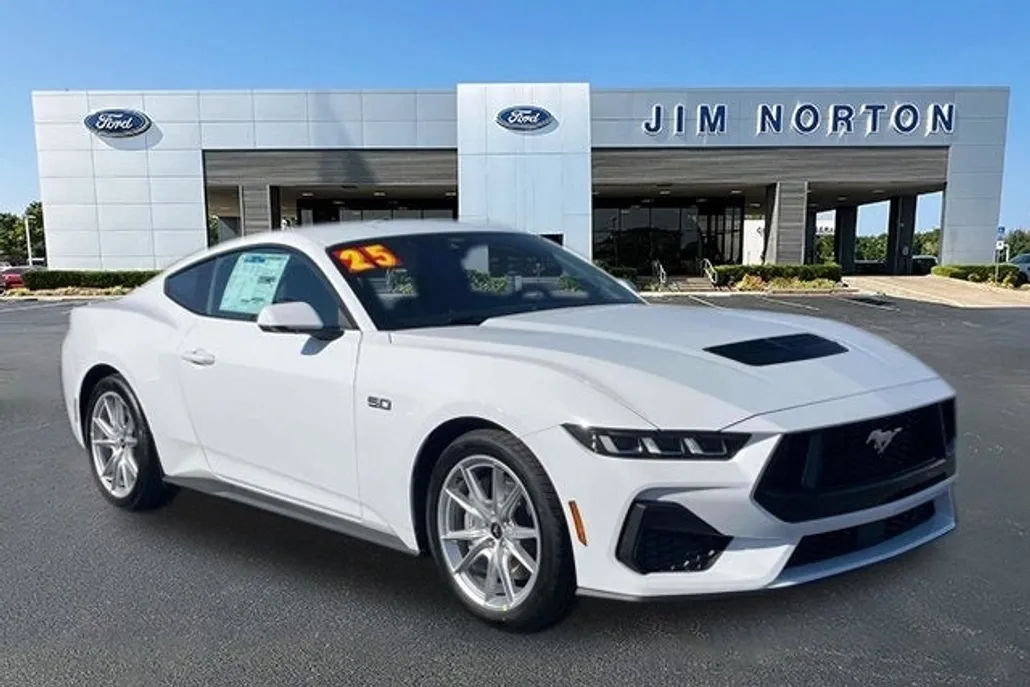 2025 Ford Mustang GT Premium photo 1