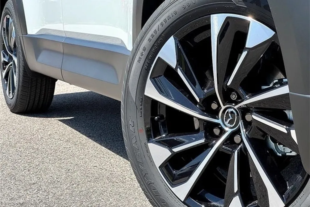 2025 Mazda CX-50 Premium Plus photo 1