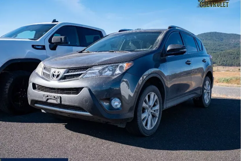 2015 Toyota RAV4 Limited photo 1