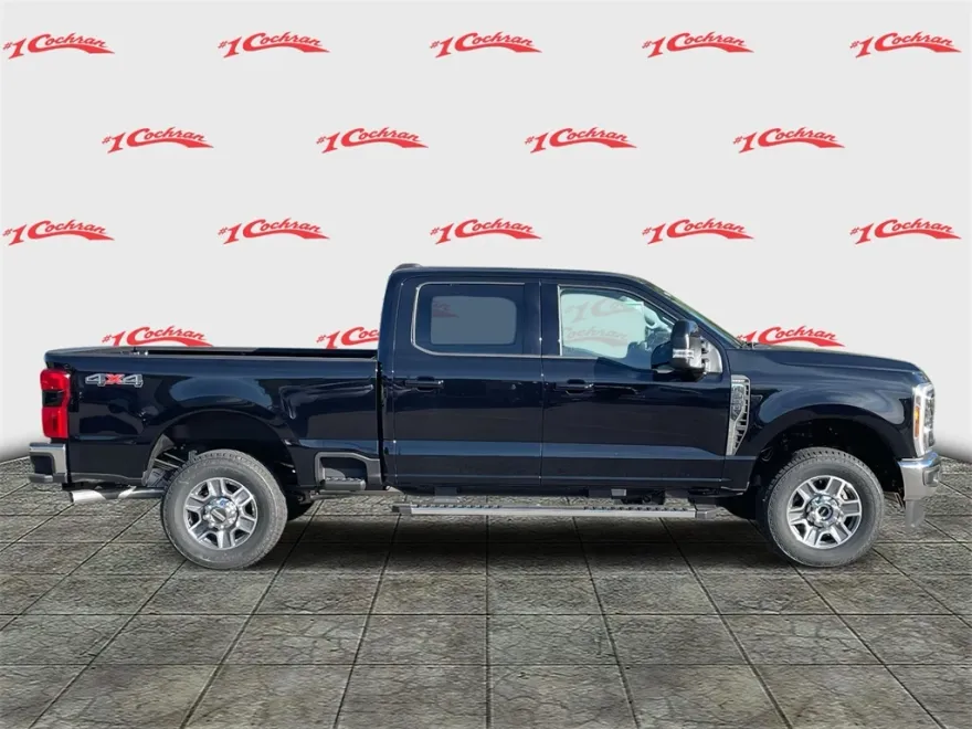 2026 Ford F-350 Lariat photo 1