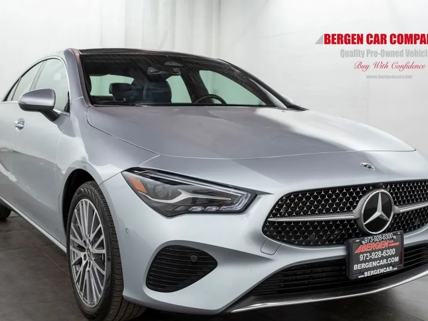 2025 Mercedes Benz CLA 250 4MATIC photo 1