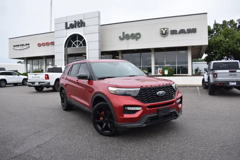2020 Ford Explorer ST photo 1
