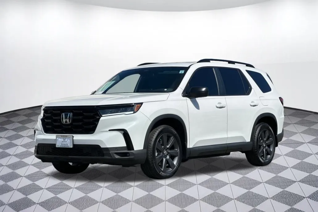 2025 Honda Pilot Sport photo 1