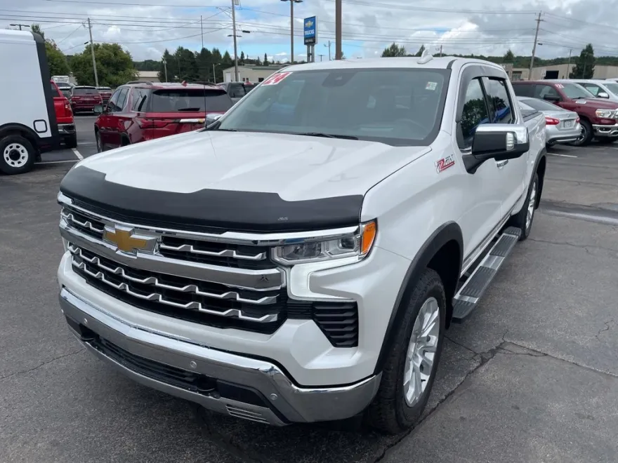 2024 Chevrolet Silverado 1500 LTZ photo 1