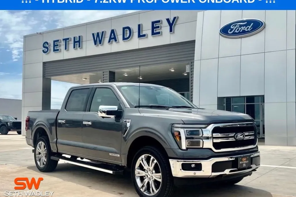 2025 Ford F-150 Lariat photo 1
