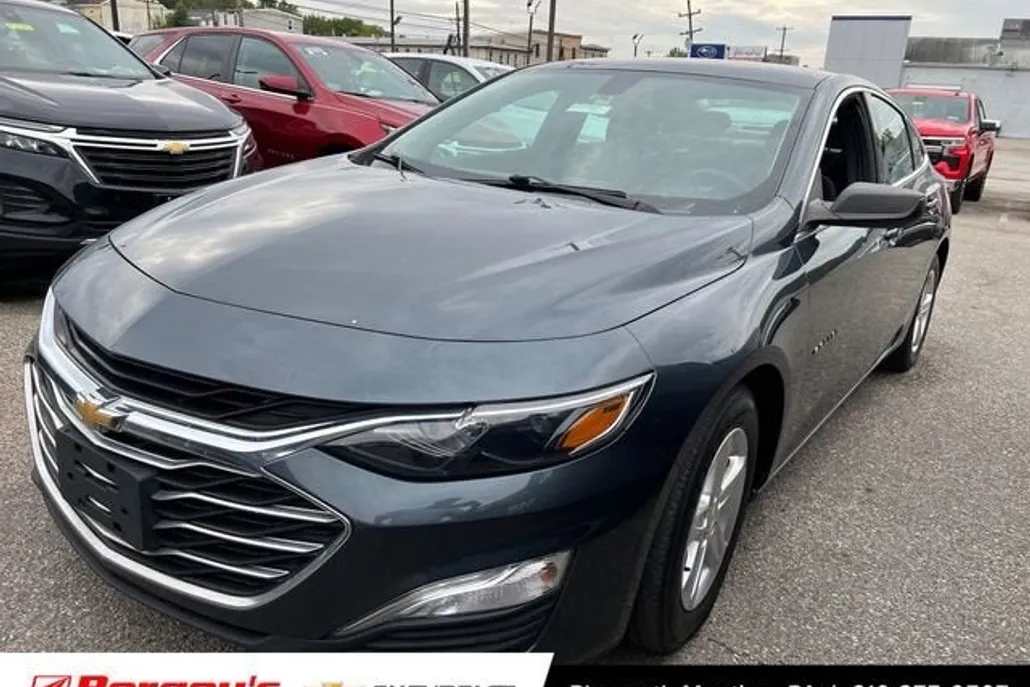 2021 Chevrolet Malibu LS photo 1