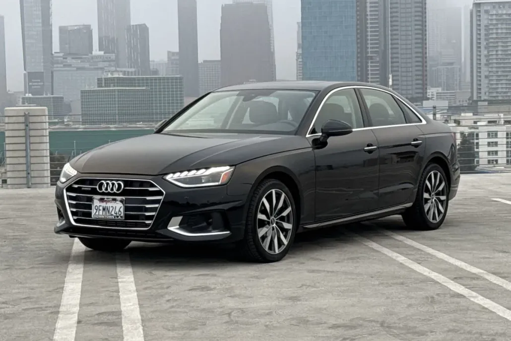 2023 Audi A4 40 Premium photo 1