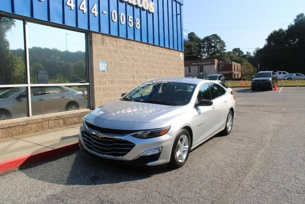 2020 Chevrolet Malibu photo 1
