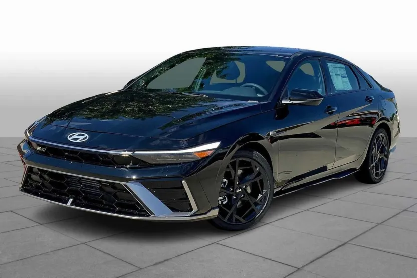 2025 Hyundai Elantra N Line photo 1