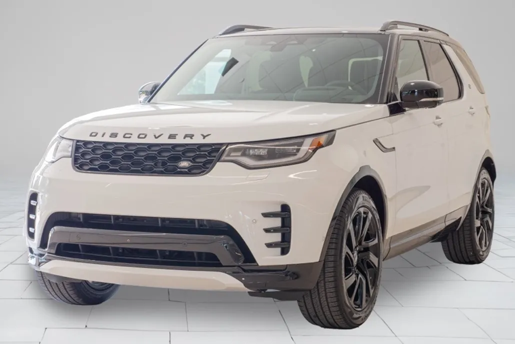 2024 Land Rover Discovery SE photo 1