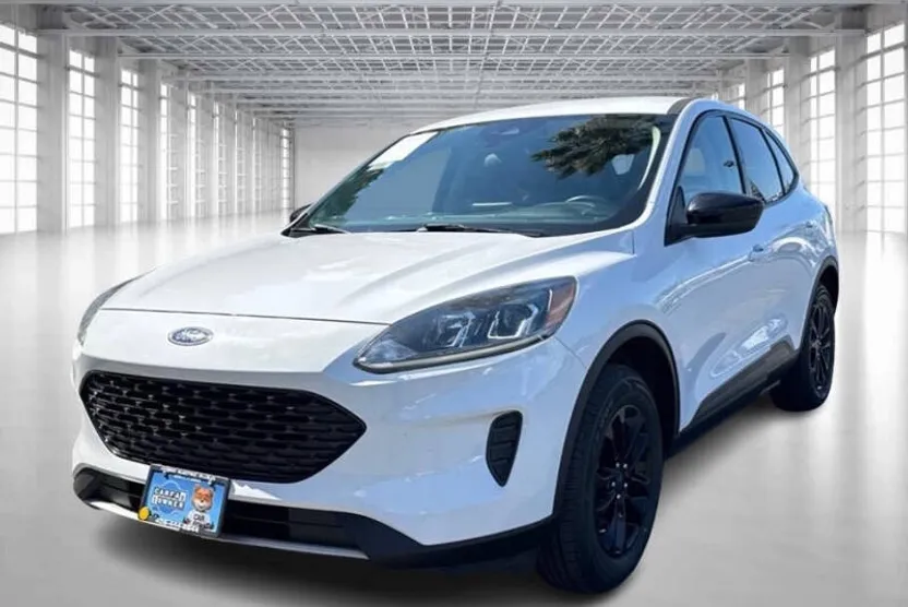 2020 Ford Escape Hybrid SE Sport photo 1