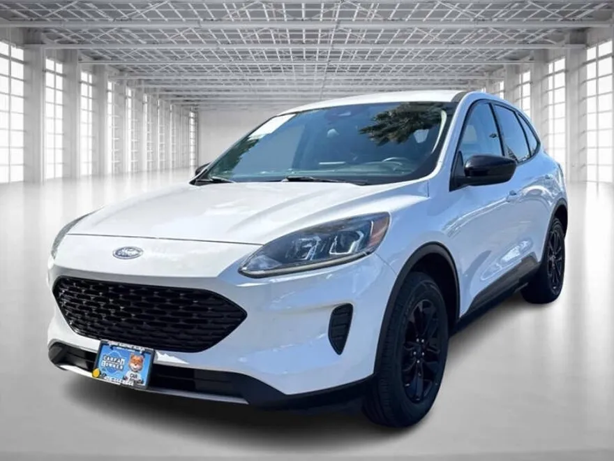 2020 Ford Escape Hybrid SE Sport photo 1