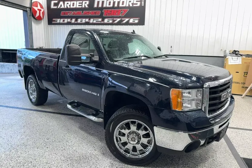 2008 Gmc Sierra SLE photo 1