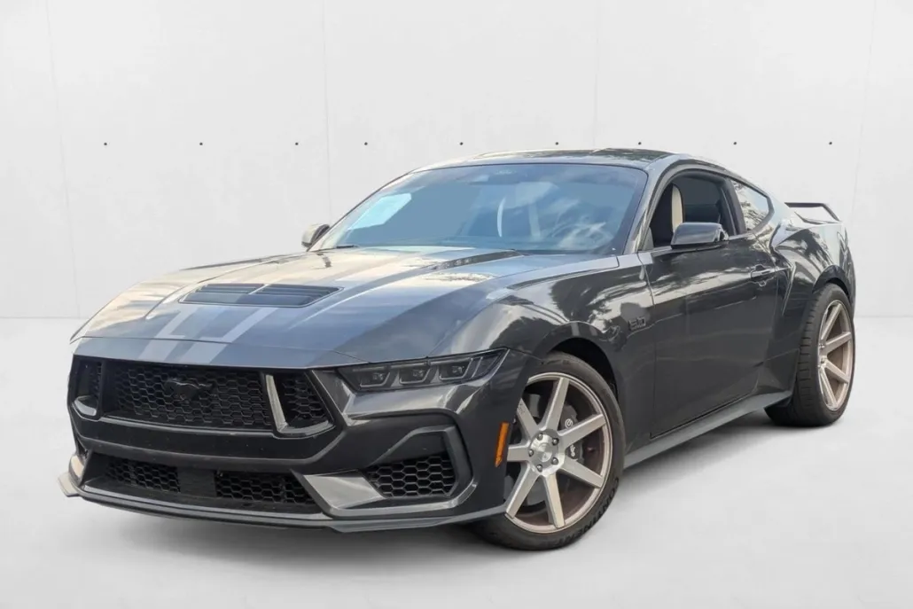 2024 Ford Mustang GT Premium photo 1