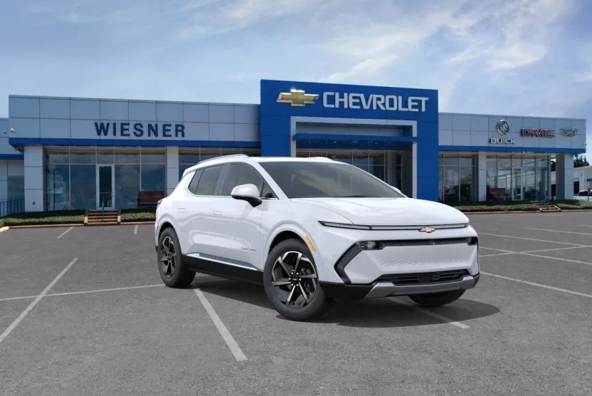 2025 Chevrolet Equinox EV 1LT photo 1