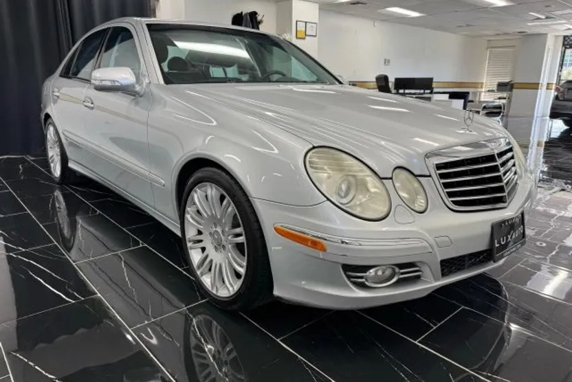 2008 Mercedes Benz E 350 Sedan photo 1